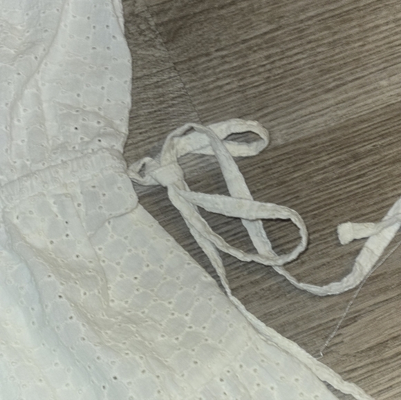 Design History White Off-Shoulder Eyelet Sundress - Picture 4 of 10